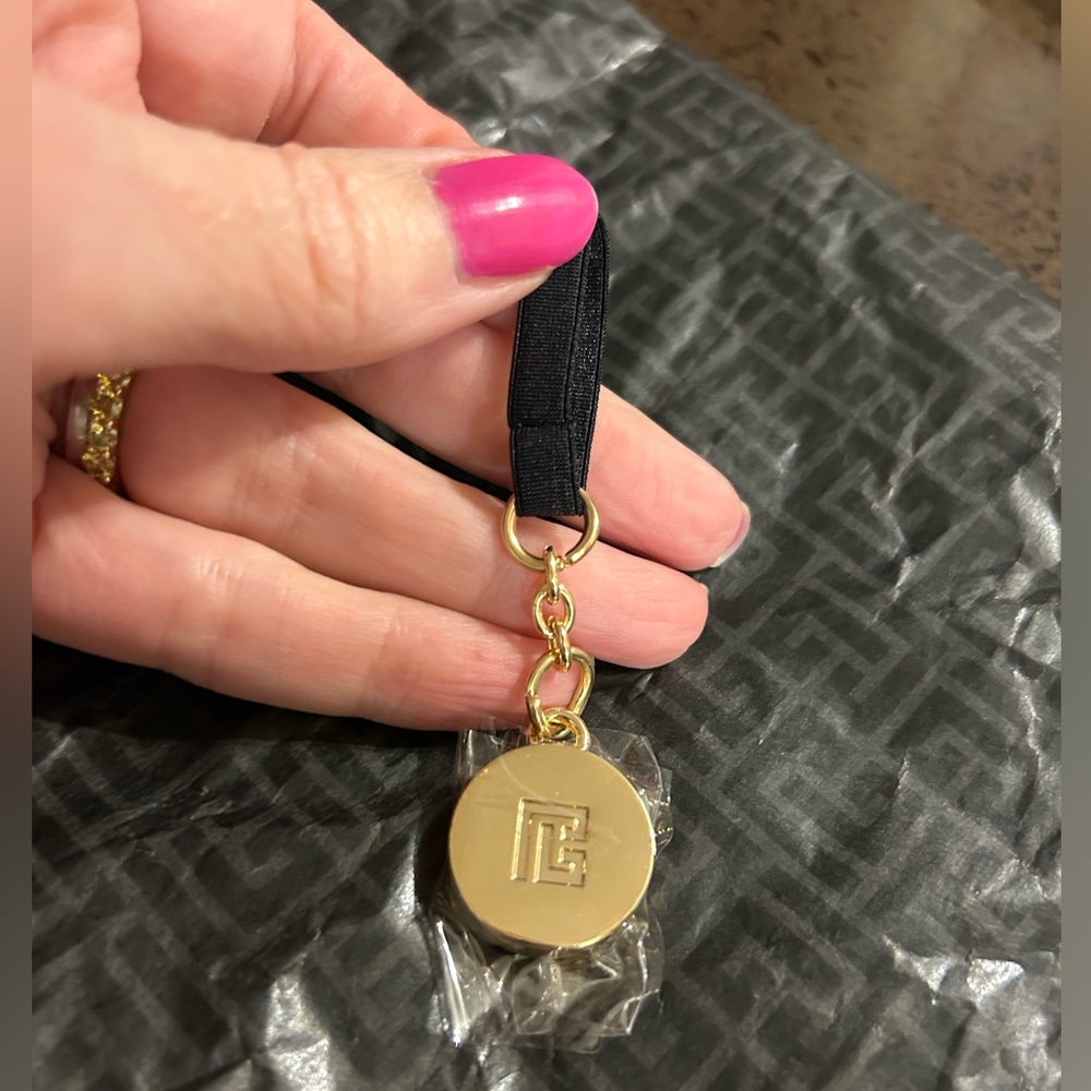 Balmain logo-charm
